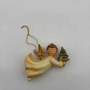 M.I. Hummel "Flying High" 1988 1st Edition Angel Ornament #1988 Signed